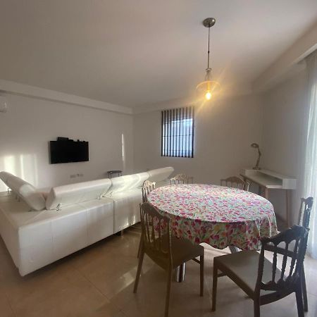 Cozy 2 Bedroom Apartment Near Seafront Gzira Exterior foto